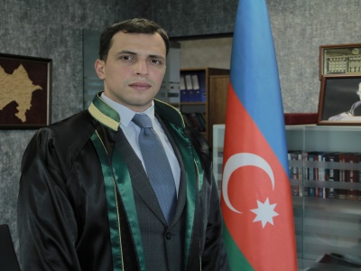 Hüquqşünas